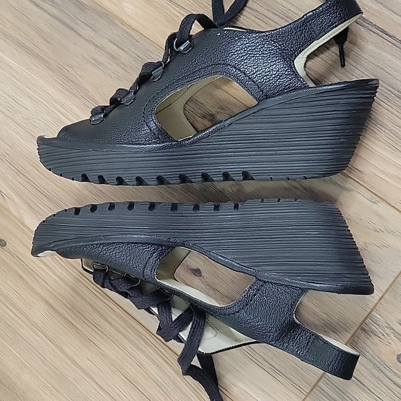 Fly London Ylva Black Leather Wedge Sandals - Picture 7 of 16